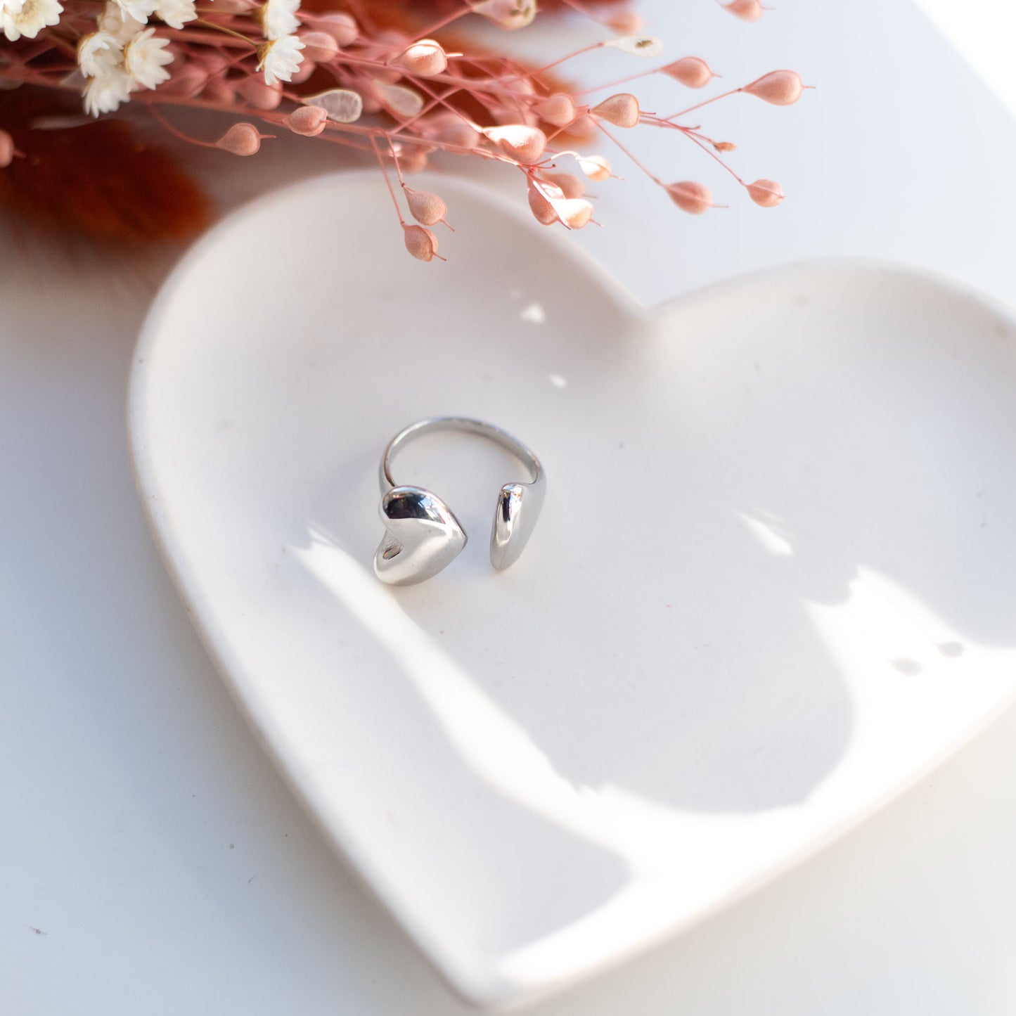 Bague Cœur en Acier Argenté ajustable – Bijou Symbolique & Intemporel