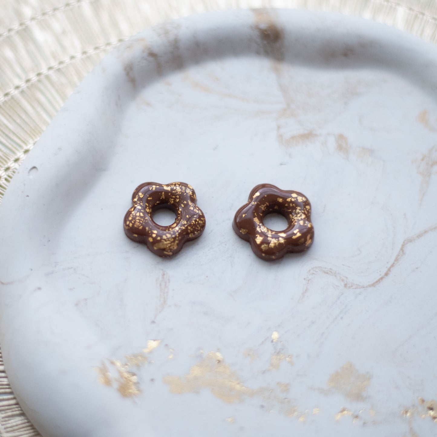 ⭐ Pampilles Fleurs Café & Doré – Accessoires pour Boucles d’Oreilles | Bijoux Faits Main