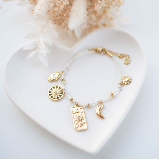 🌞 Bracelet breloques acier doré – Esprit d’été & éclat solaire