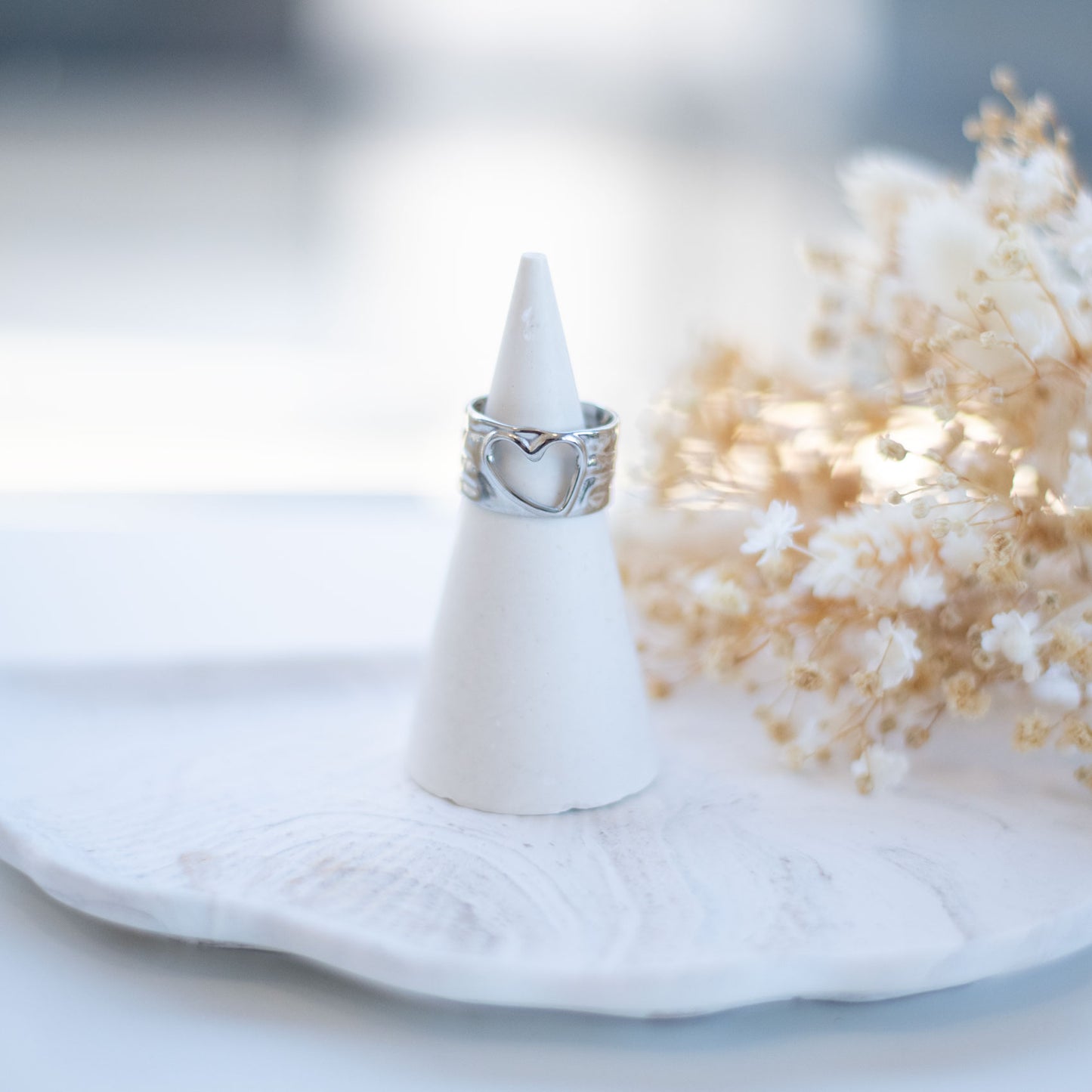 Bague en Acier avec Cœur Gravé à l’Intérieur – Bijou Secret & Symbolique