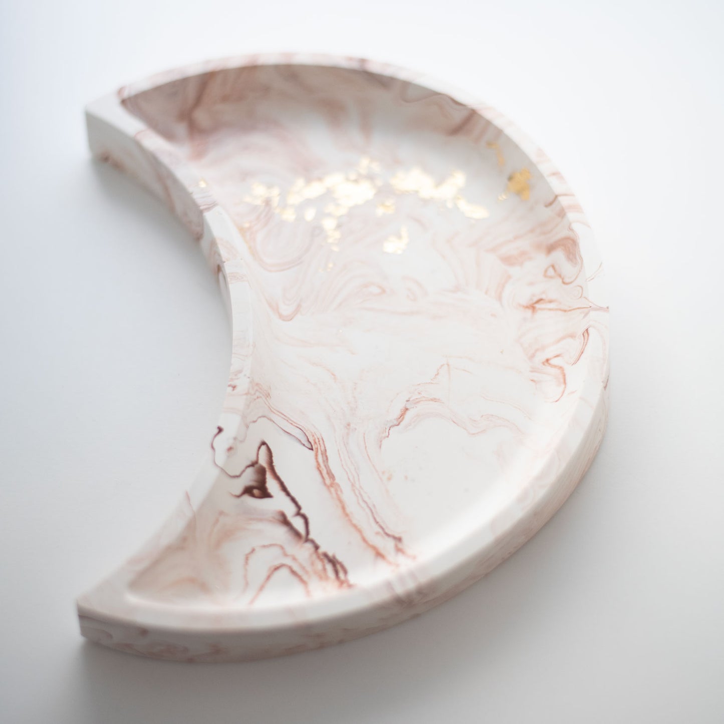 Plateau en Jesmonite « Lune » – Vide-poche décoratif fait main | Idée cadeau de Noël