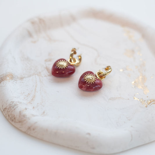 Boucles d’oreilles cœur rouge en acier inoxydable doré