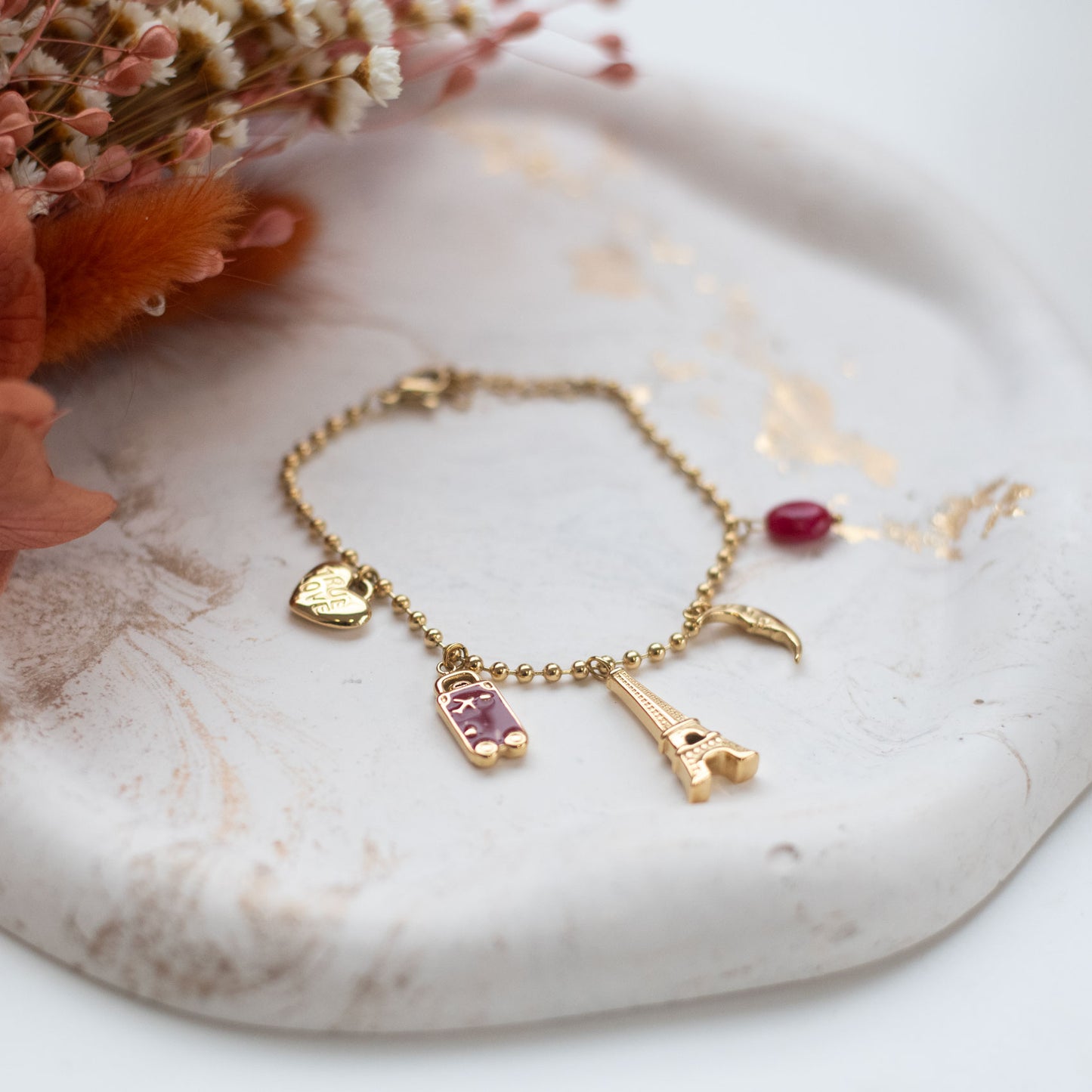 ✨ Bracelet Tour Eiffel – L’élégance de Paris au poignet ✨