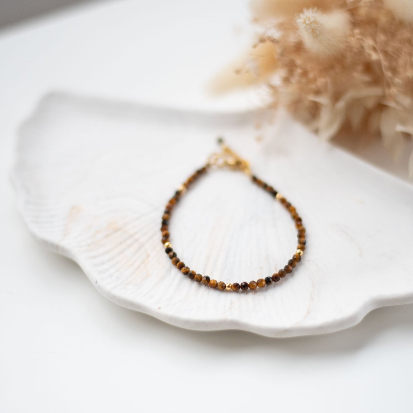 Bracelet fin en pierres naturelles d’Œil de Tigre – Protection, confiance et force intérieure