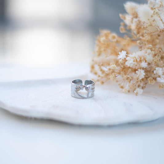 Bague acier argenté avec coeur gravé ❤️