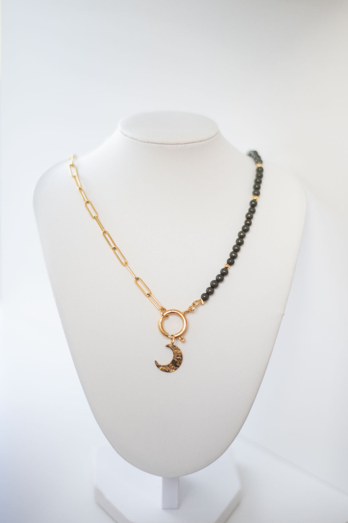 ⭐ Collier en Pyrite & Acier Doré – Bijou Tendance | Idée Cadeau Femme Élégante