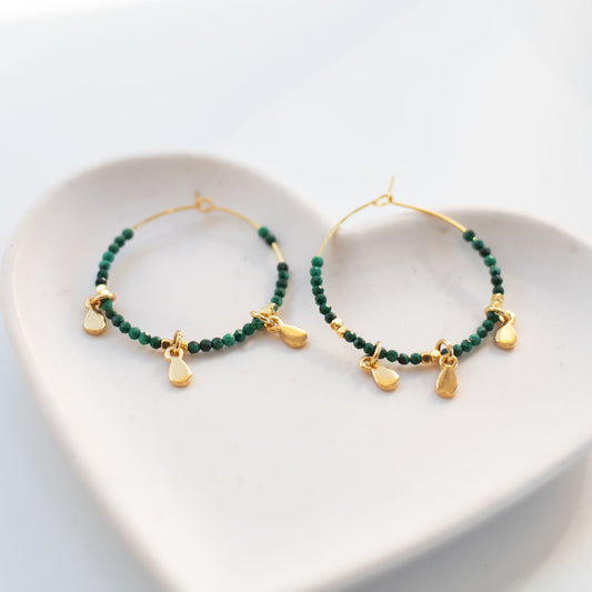 Créoles en Malachite – Énergie positive & Élégance naturelle