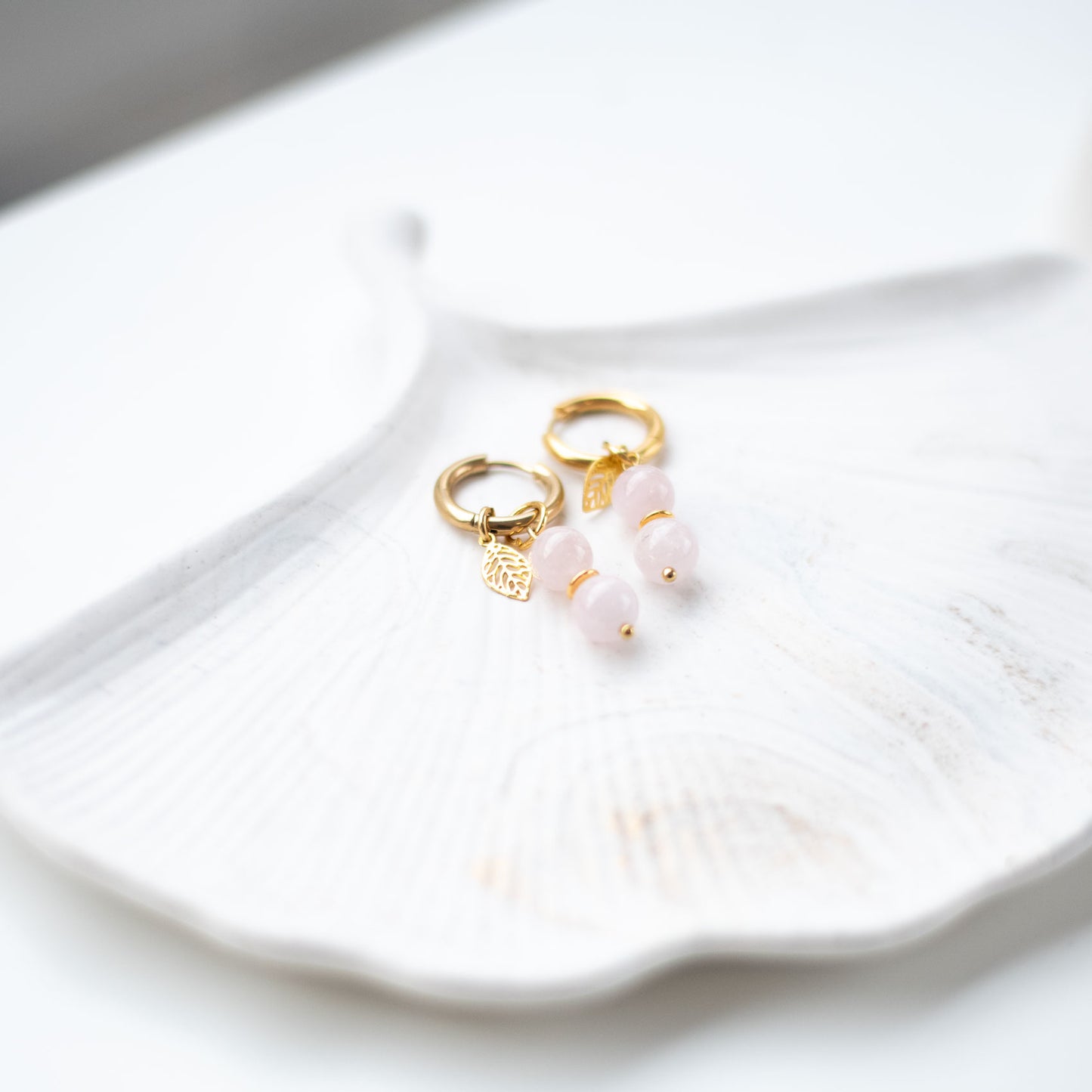 🌸 Boucles d’oreilles en pierre de Morganite – Douceur & Élégance