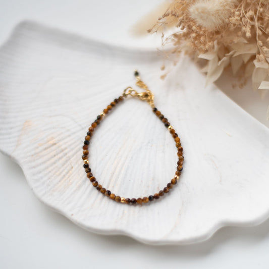 Bracelet fin en pierres naturelles d’Œil de Tigre – Protection, confiance et force intérieure