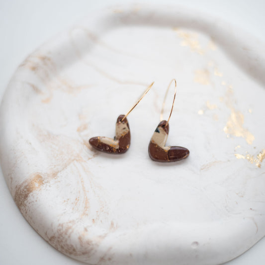 ⭐ Boucles d’Oreilles Cœur - Marron & Beige | Cadeau Femme Unique